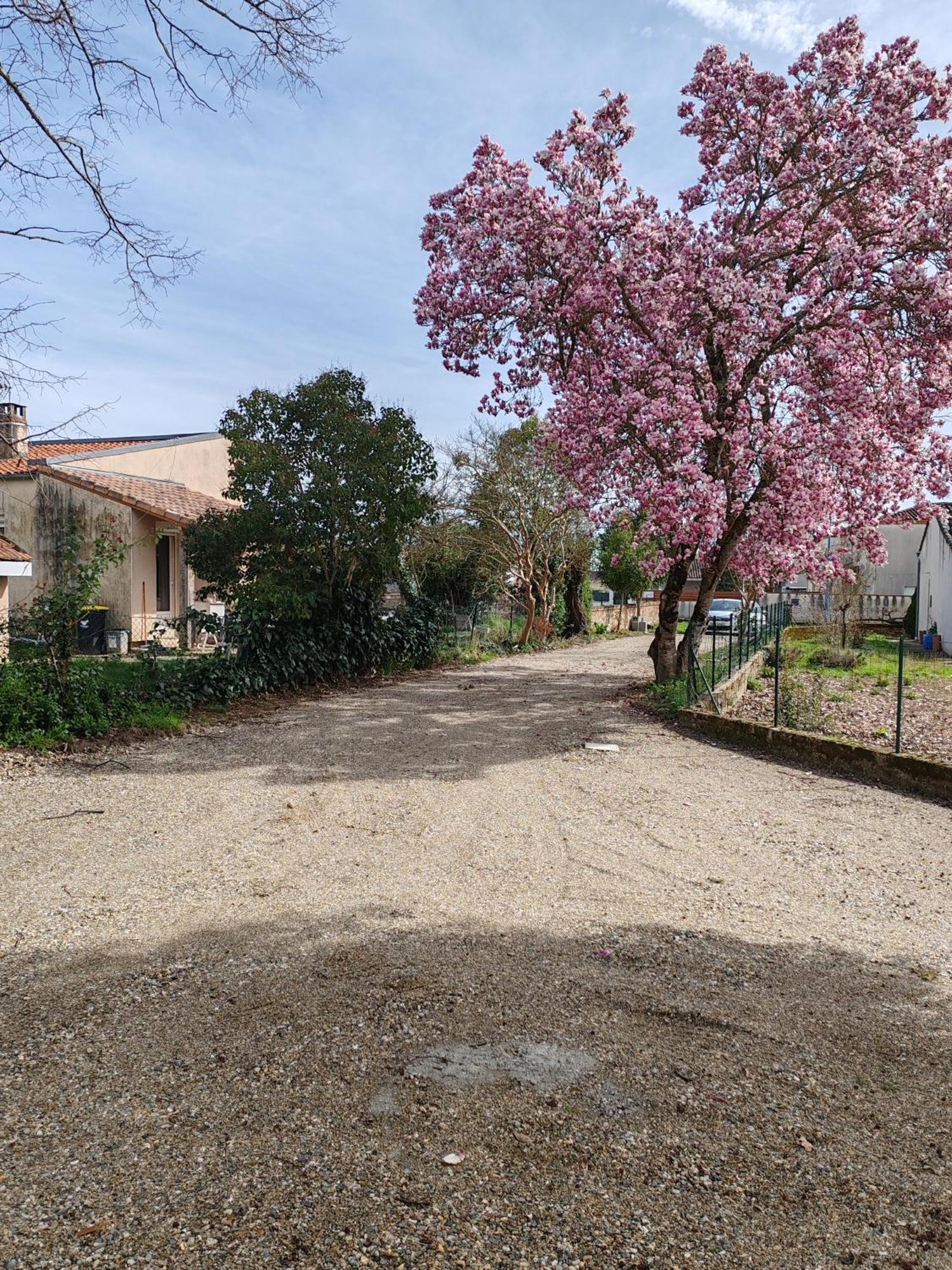 Appartement T3 Neuf Proche Centre Ville, Clim Et Parking Et Centrale Edf Valence  外观 照片