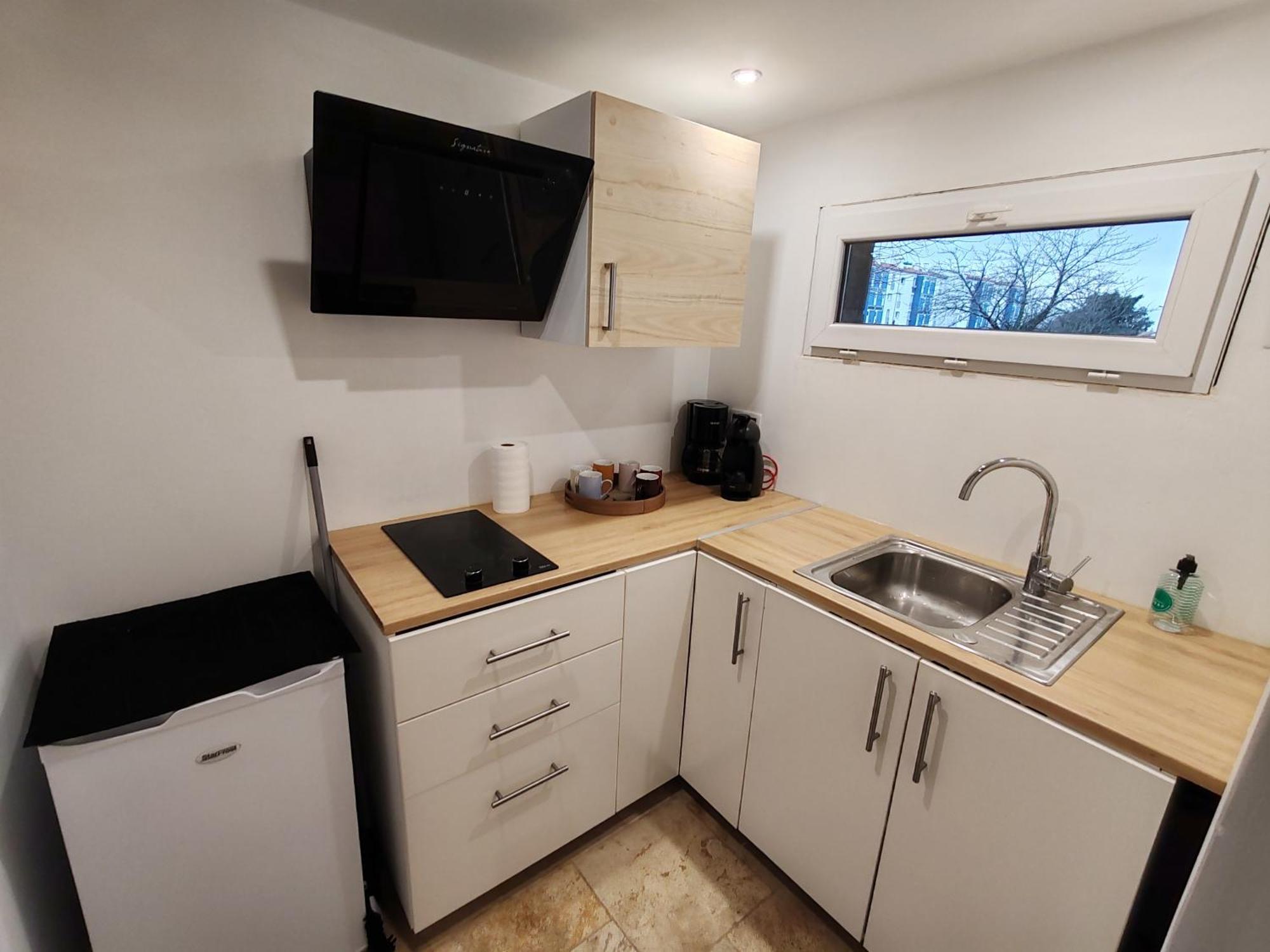 Appartement T3 Neuf Proche Centre Ville, Clim Et Parking Et Centrale Edf Valence  外观 照片