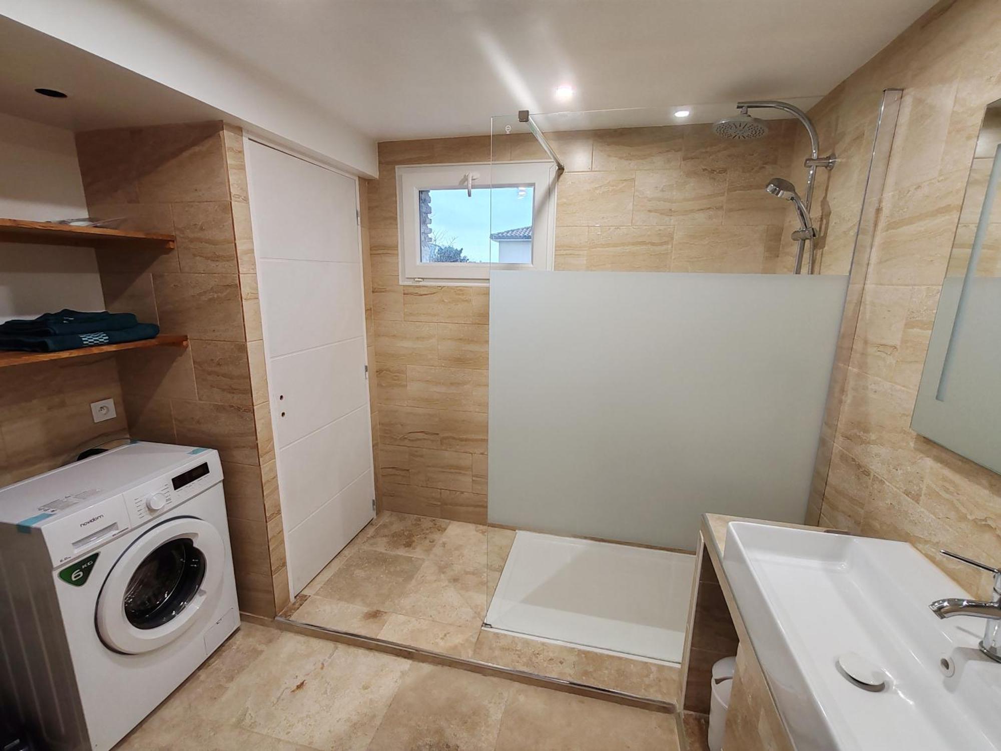 Appartement T3 Neuf Proche Centre Ville, Clim Et Parking Et Centrale Edf Valence  外观 照片